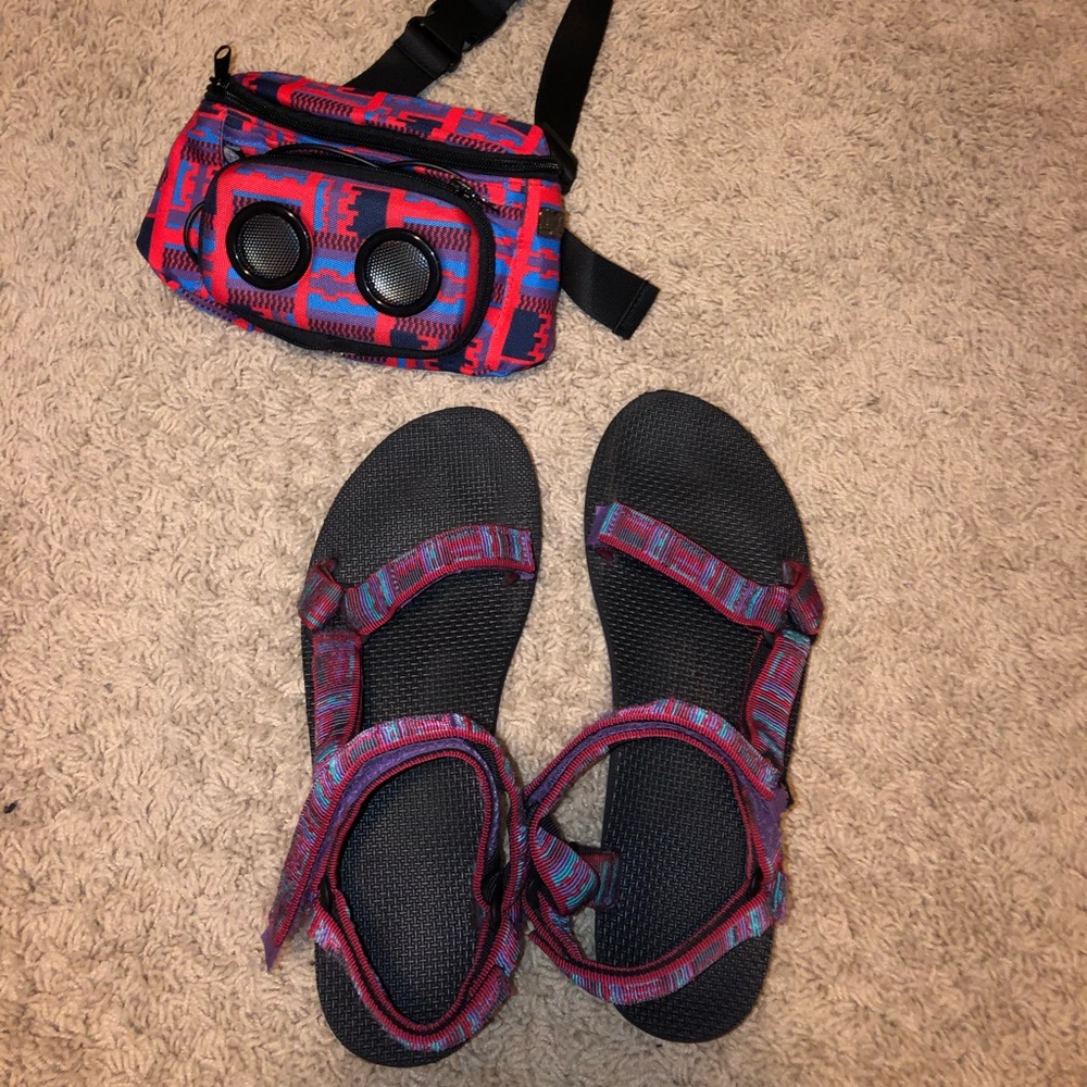 RETRO TEVAS & MATCHING FANNYPACK W/ AUX & SPEAKER